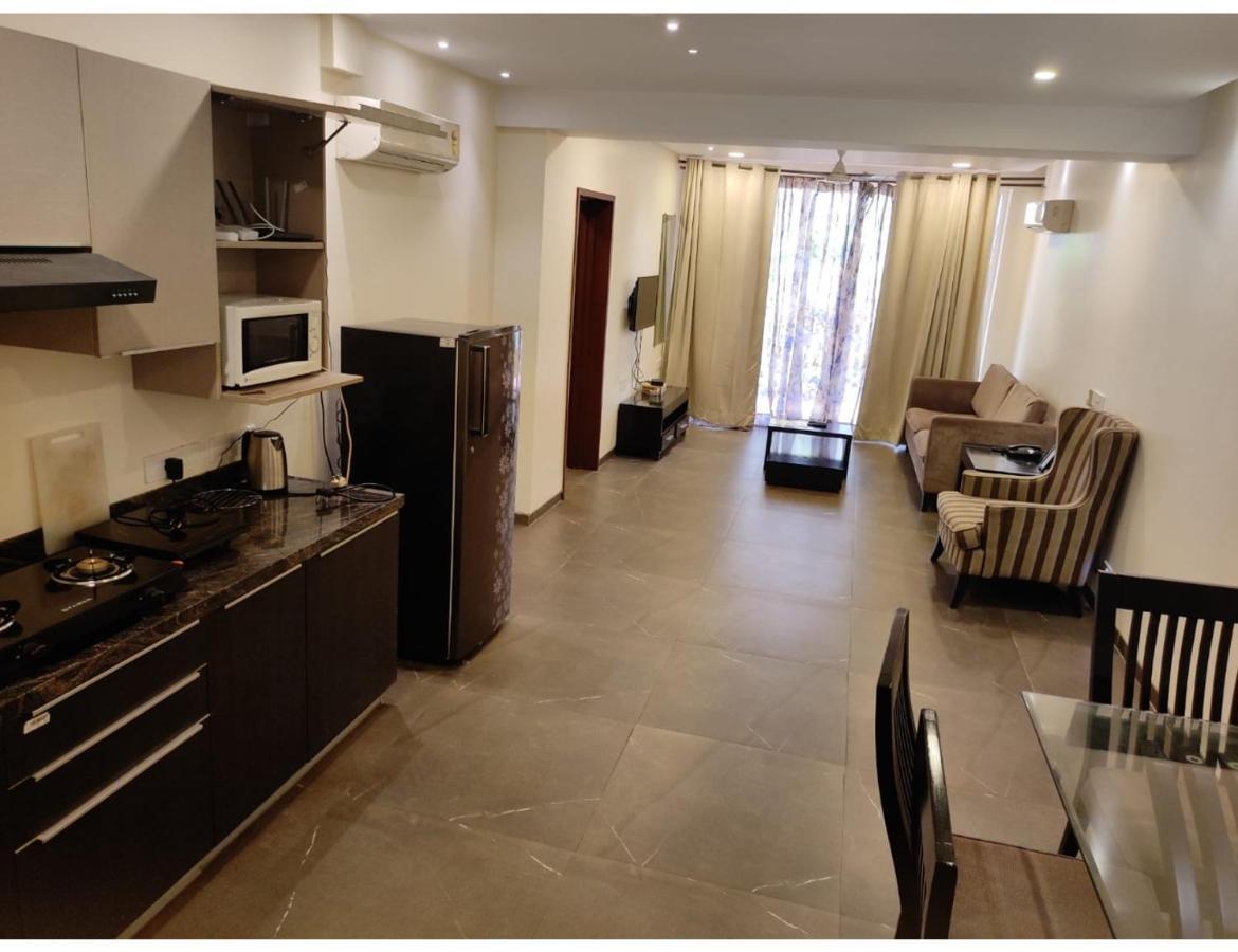 Aarju Luxurious Stay 칼랑굿 외부 사진