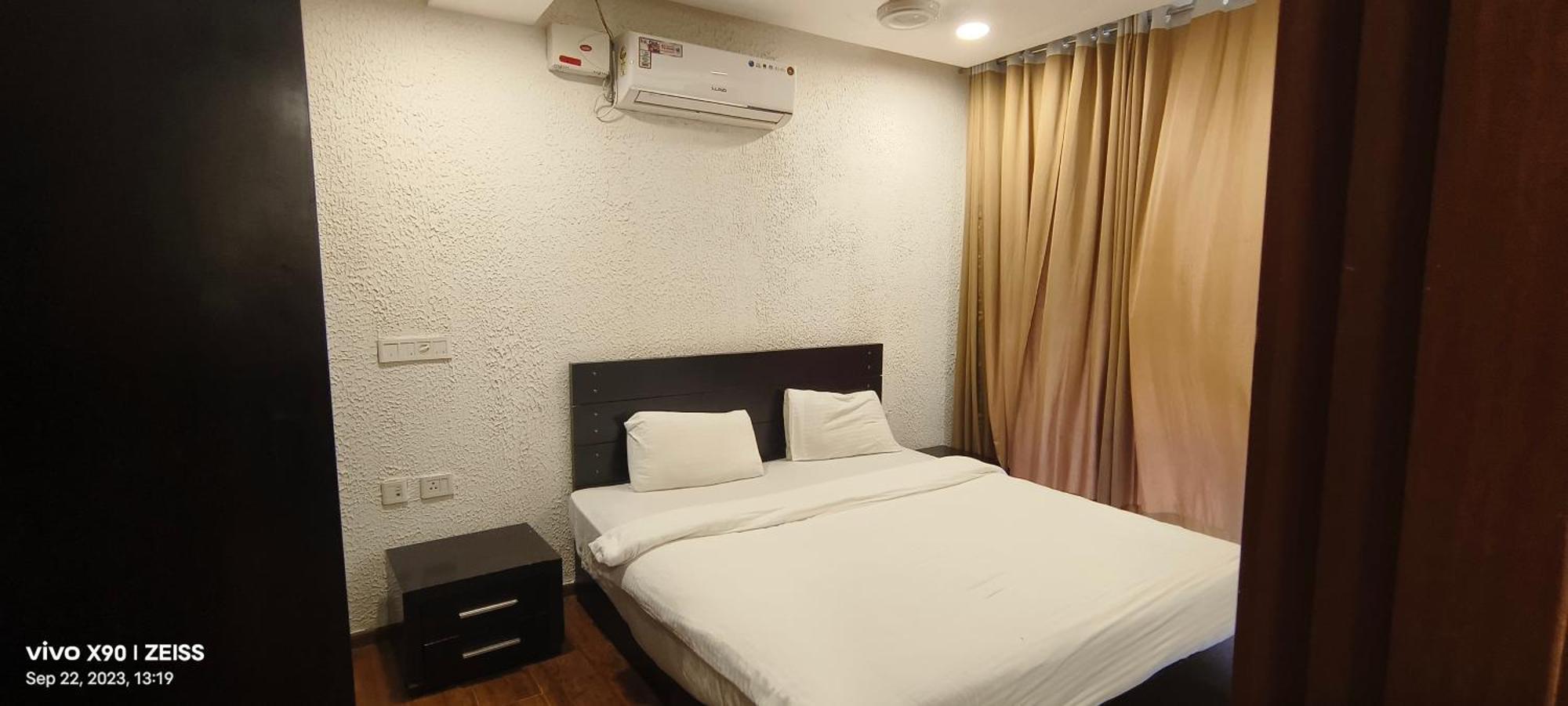 Aarju Luxurious Stay 칼랑굿 외부 사진