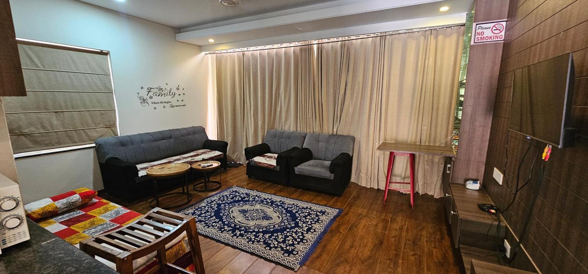 Aarju Luxurious Stay 칼랑굿 외부 사진